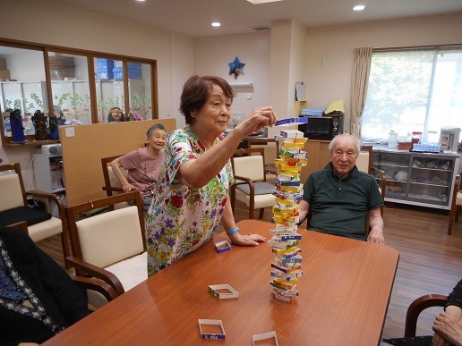 ペーパータワーとヨガ