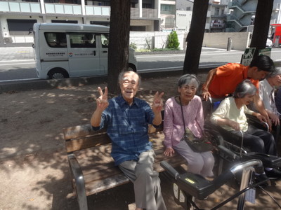 お・さ・ん・ぽ♪