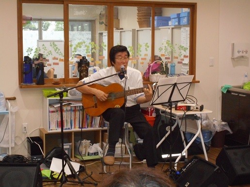 哀愁の弾き語り！