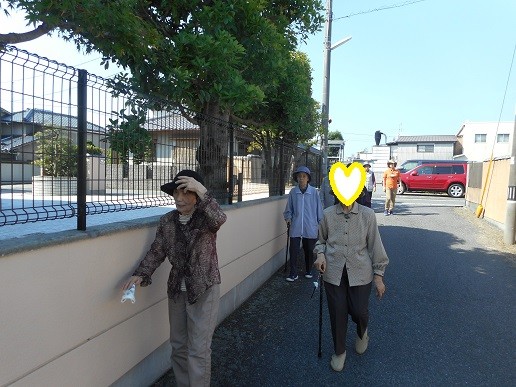 散歩と音楽療法