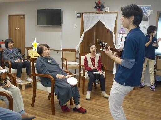 ♬　音楽療法　♬