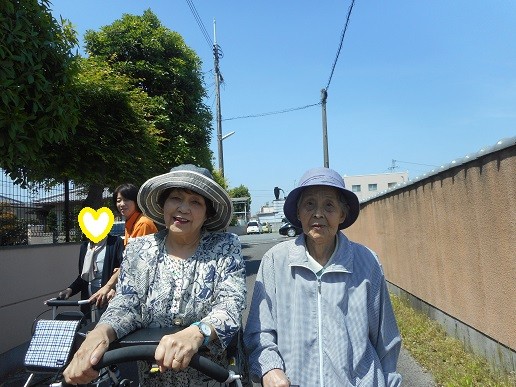 風が気持ち良いわね～