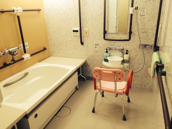 浴室その２【介護浴室（浴槽移動タイプ）】のご案内！