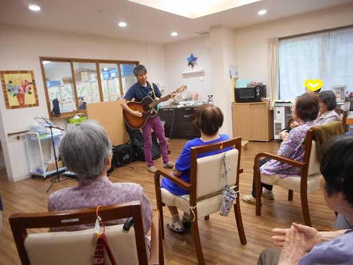 音楽療法(^_-)-☆