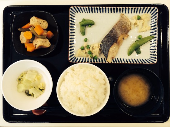 本日の昼食をご紹介致します！