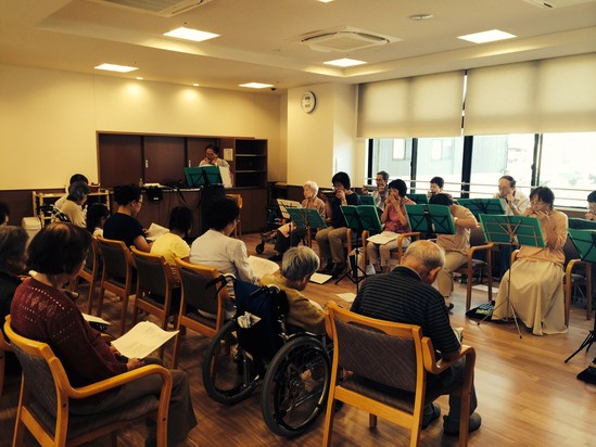 ハーモニカ演奏会を開催致しました！