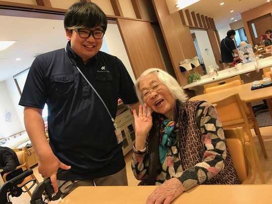 笑顔で・・・。