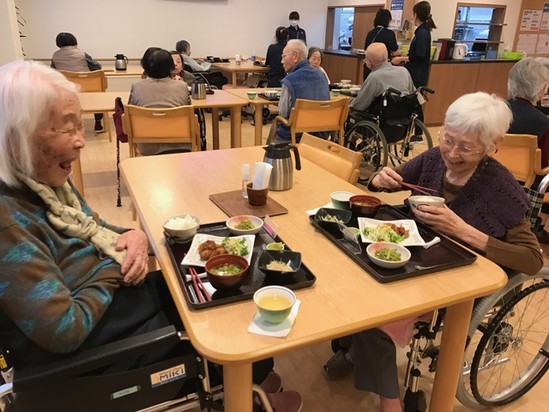 たのしい昼食時間♪