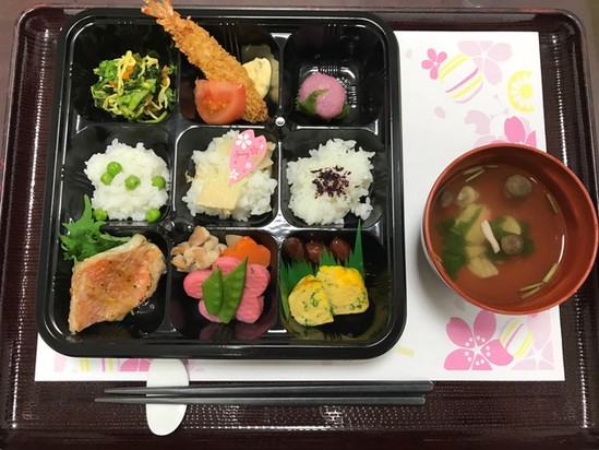 お花見弁当♪