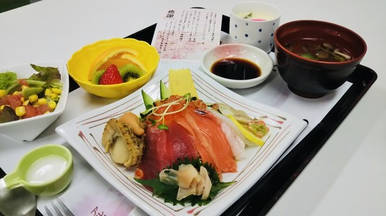 お食事イベント～海鮮ちらし～