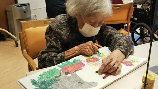 【アルファデイサービスセンター上之園】色塗り♪