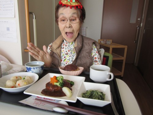 お部屋でお食事の方とも♡