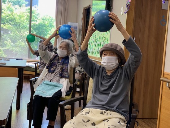 ★ボール体操★