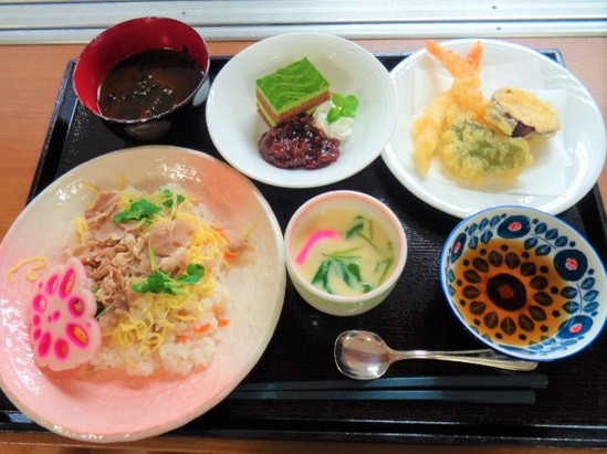 お楽しみメニュー(´▽｀*)