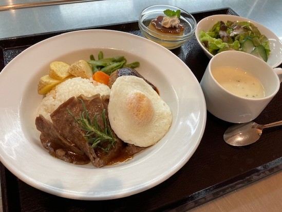 ステーキ＆ハンバーグランチ♪